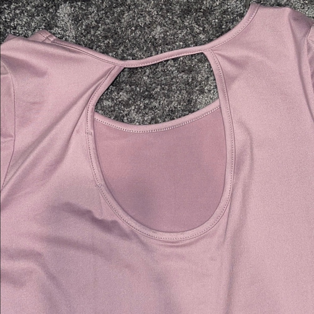 ✨ 3 for $20 ✨ Women’s keyhole back dress - Picture 3 of 6